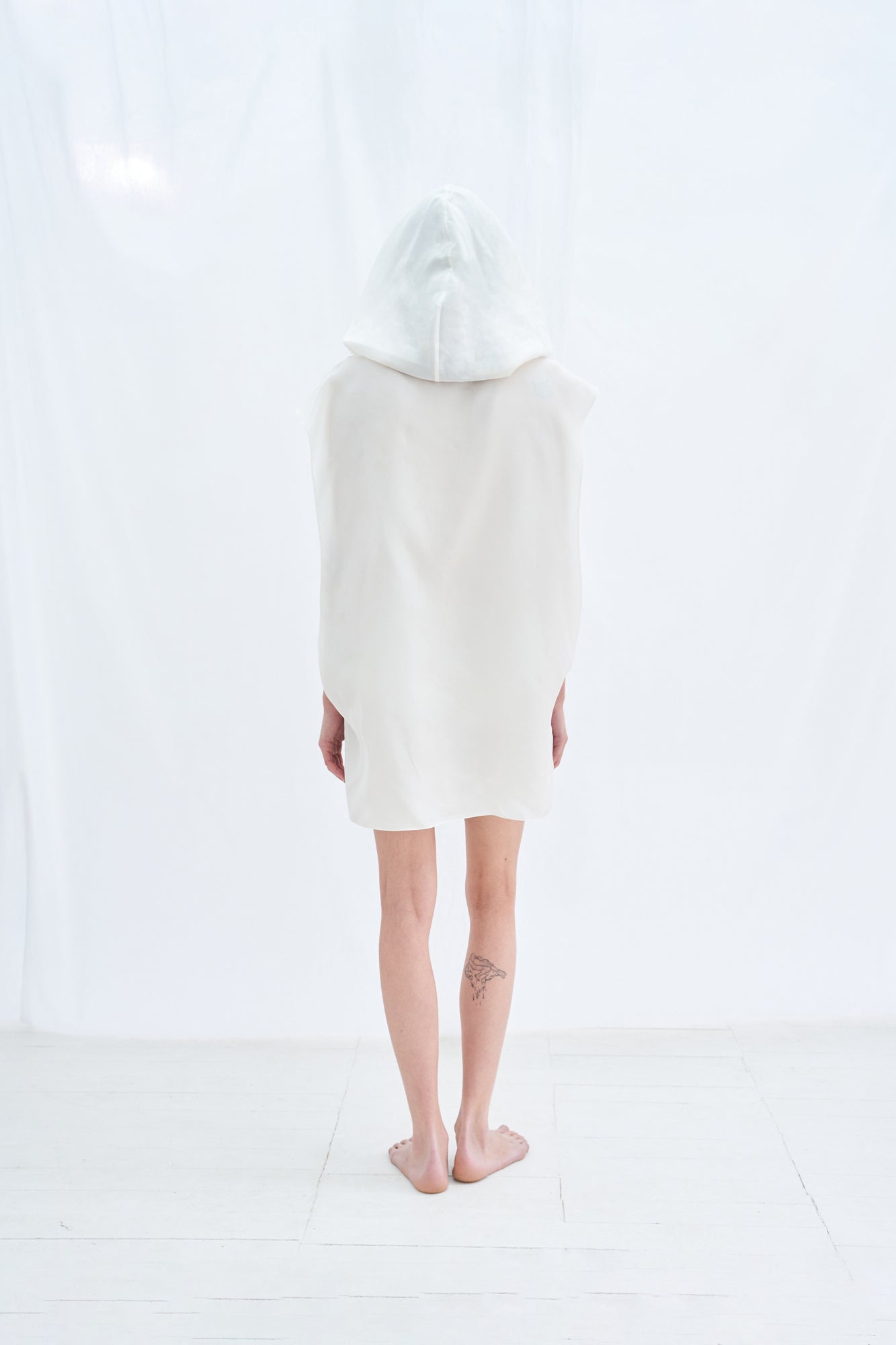 Hooded cutout top