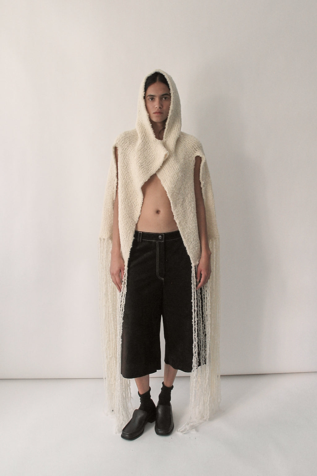 Butter White Bakhroma Capuche