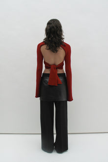 Crossover red straps top