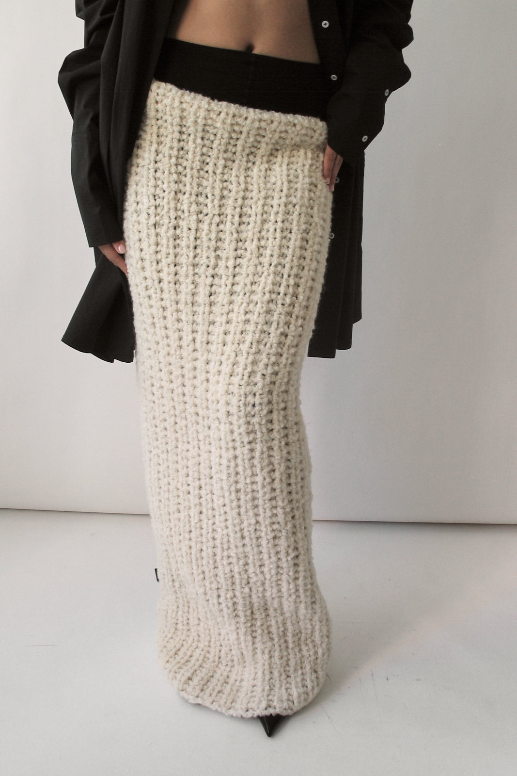 Butter White Gigantic Bouclé Muff